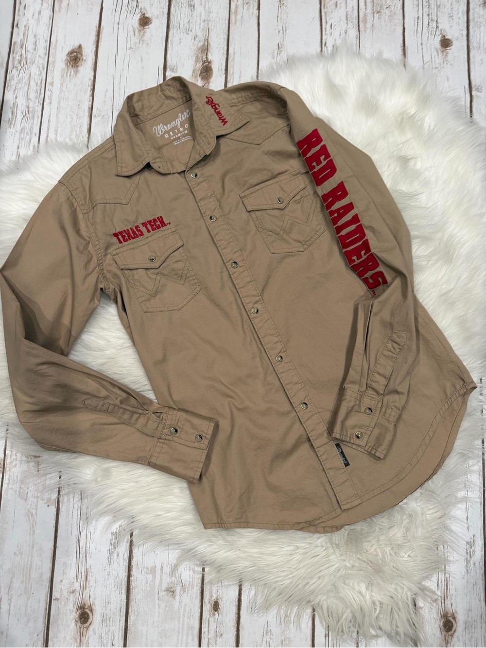 Wrangler Khaki Button-Up Western Shirt with Red Texas Tech